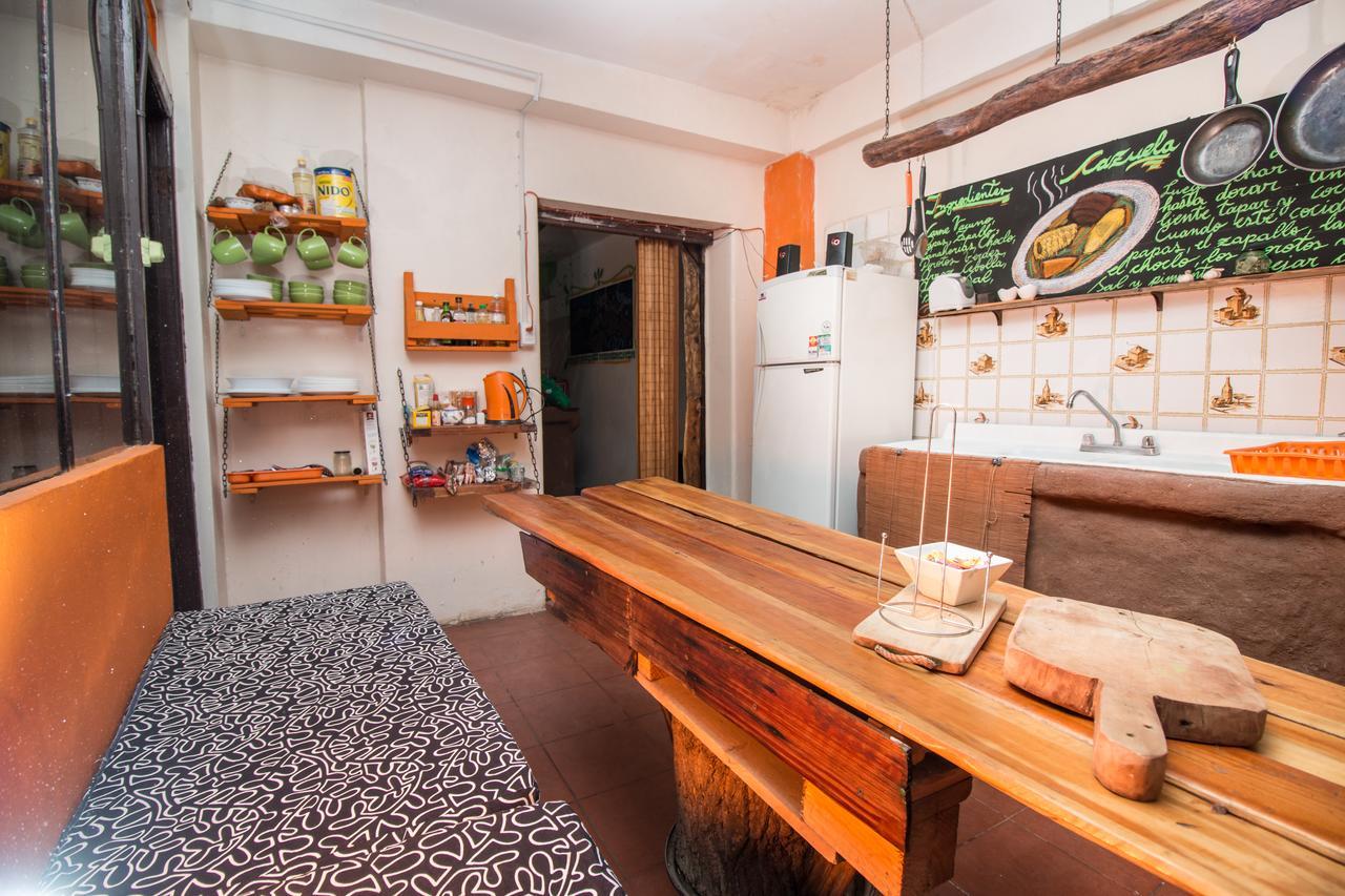 Tipico Hostel Chile Чильян Экстерьер фото